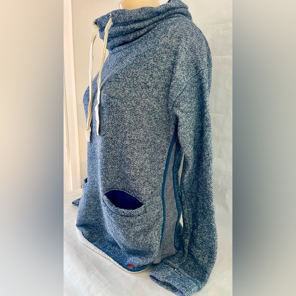Roxy Navy Blue Snowflake Cowl Neck soft Terry Sweatshirt Top S Small - Picture 2 of 16